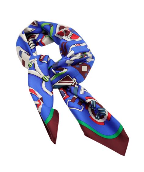 carré en boucles hermes scarf|hermes scarf editeur.